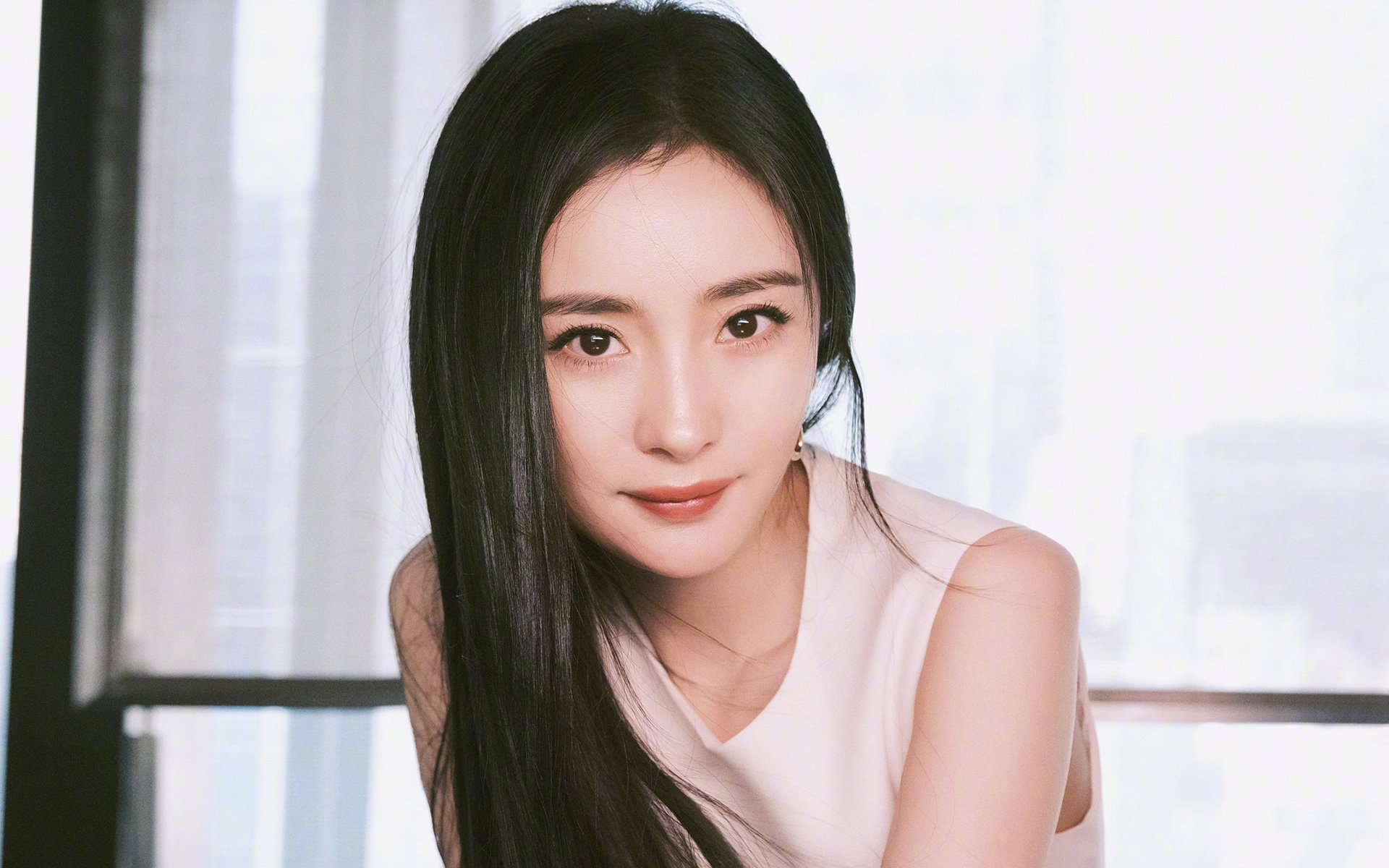 开云体育足球-湖人连续三场篮板压制对手优势明显，湖人篮板排名